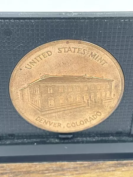 Bronze Denver Mint Building Token with Treasury Seal & Display Case Pre-Owned