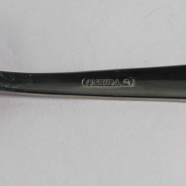 Oneida Silver Avery 3 Piece Stainless Steel Dinner Flatware Set - Good Condition