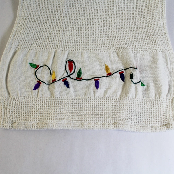 DII Cotton Waffle Knit Tea Towel with Christmas Lights 26"x16" - Good Condition