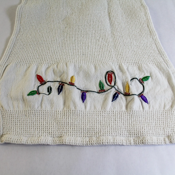 DII Cotton Waffle Knit Tea Towel with Christmas Lights 26"x16" - Good Condition