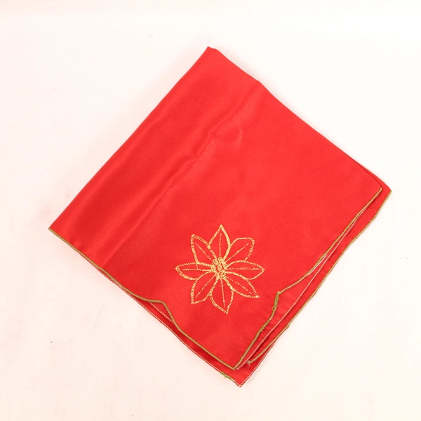Lot of 4 Fred Meyer Christmas Napkins Red Gold Poinsettia 17.5"x16.5"