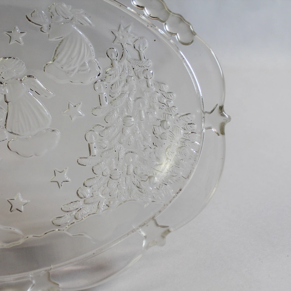 Mikasa Christmas Angels Oval Candy Cookie Dish Plate 9.25" Frosted Accents