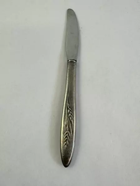 Oneida Community Song of Autumn Lot of 2 Silver Plate Butter Knives