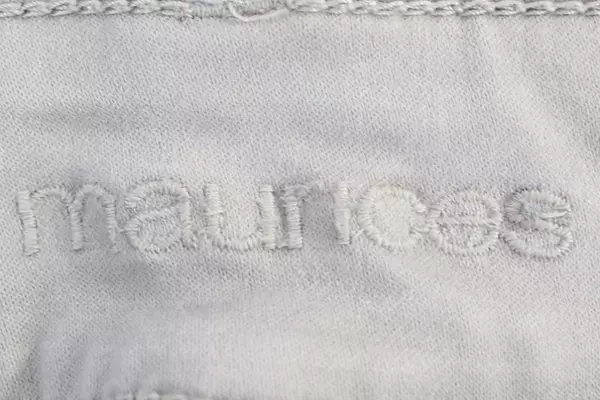 Maurices Women's Taupe Straight Leg Jeans Size Small Regular - Good Condition