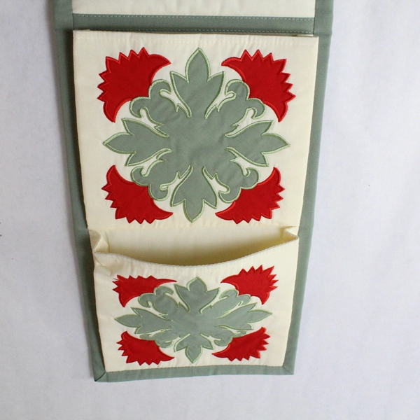 Hawaii Souvenir Wall Hanging 18" Tall Letter & Bill Holder, Pre-Owned