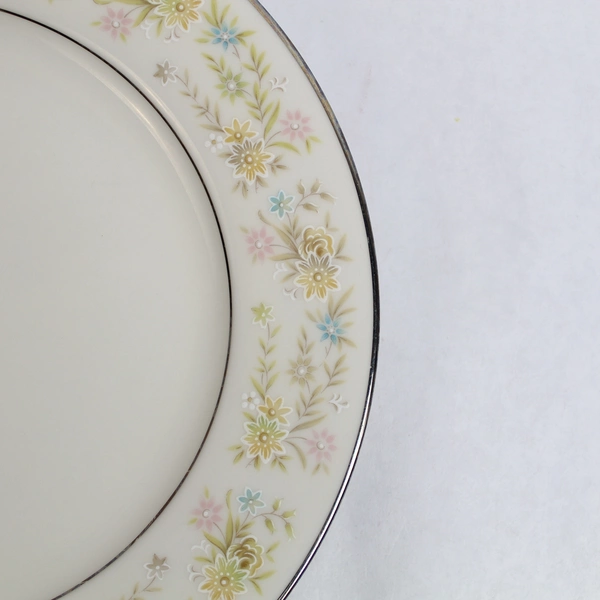 Vintage Noritake Blossom Time Salad Plate 8.25" Japan Pre-Owned