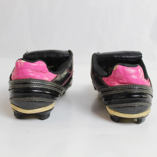 Lotto Youth Soccer Cleats Size 2 Black Pink Outdoor Sports Pre-Owned