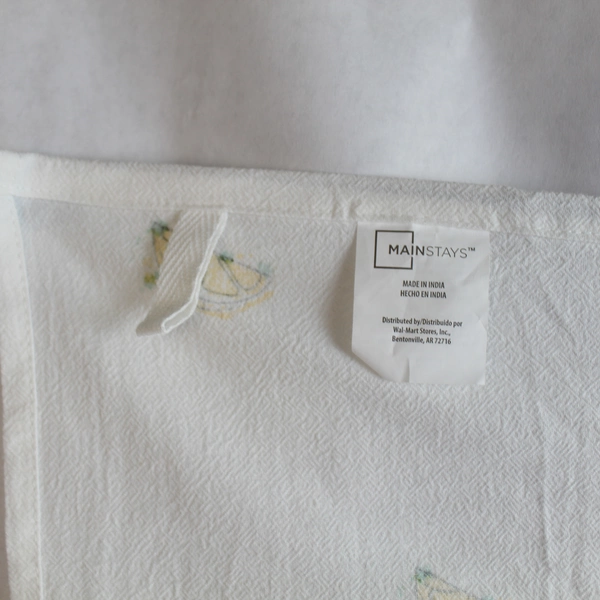 Mainstays Large Kitchen Hand Towel "Party On The Patio" Pre-Owned Fun Decor