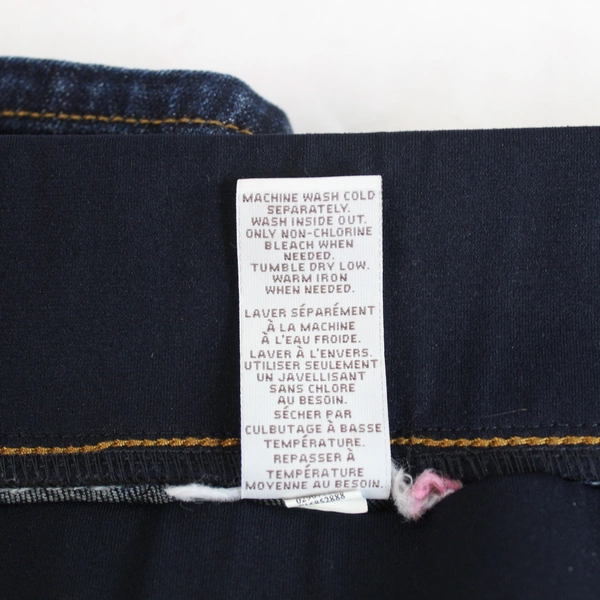 Time and Tru Maternity Jean Shorts Size M Dark Wash Stretch Denim Good Condition