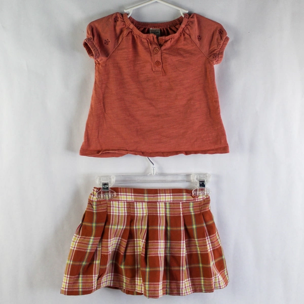 Girl's 18M Clothing Lot: OshKosh Dresses & Garanimals Skirt - Pre-Owned