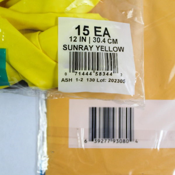 Lot of 8 Yellow Balloons, Tablecloths & Goodie Bags - Birthday Party Supplies