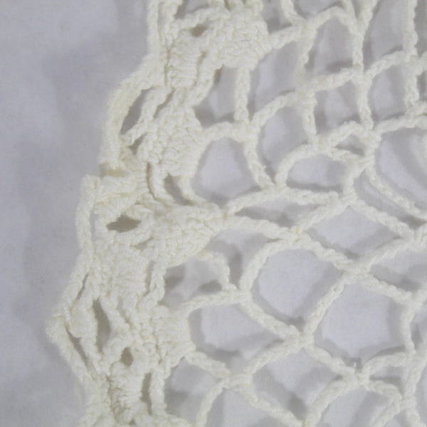 Vintage Crocheted Doily 15" White Pinwheel Scalloped Hem Pre-Owned Stains