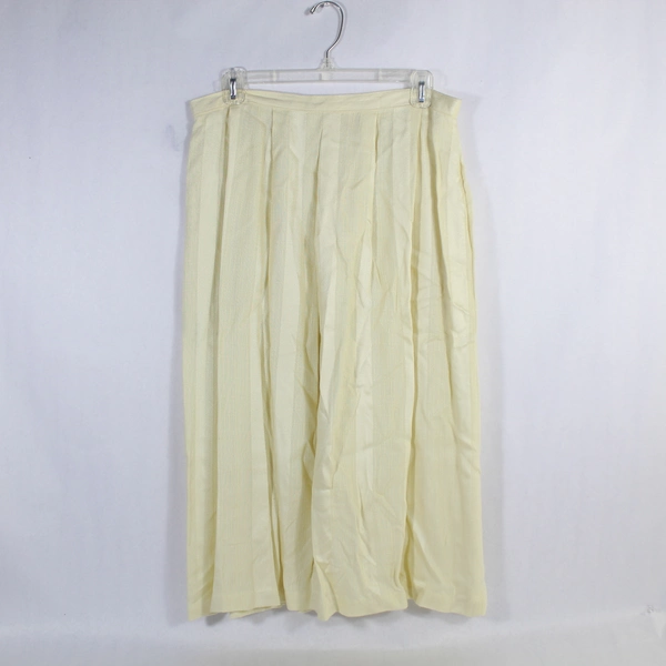Vintage Claude Skirt Size 15/16 Pale Yellow Pleated Back Zip Pre-Owned