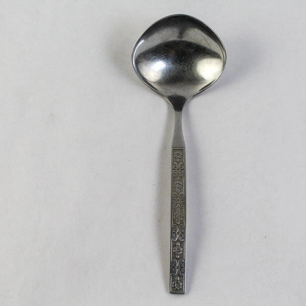 Vintage Oneida Capri Ladle Stainless Steel Flatware Distinction Deluxe