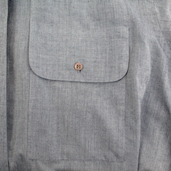 Van Heusen Corum Fitted Shirt XL Long Sleeve Button-Up Blue - Good Condition