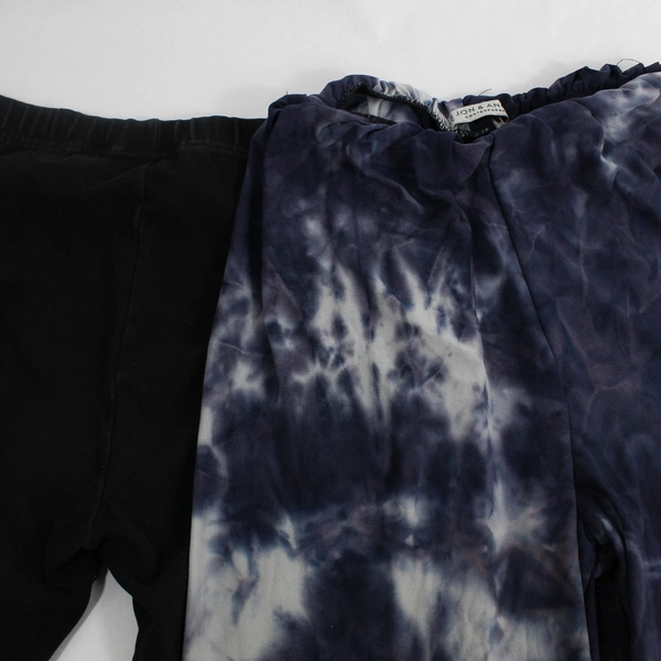 Lot of 2 Women's Casual Pants Leggings Size S Black & Tie-Dye Pre-Owned