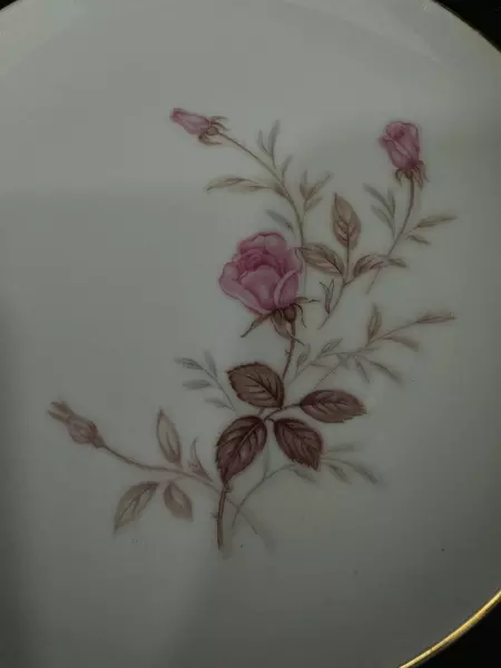 Set of 4 Sone China Cashmir Rose 2197 Bread Plates White Gold Trim Pink Roses