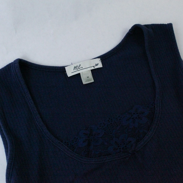 Me Nightgown Women's Size M Navy Blue Lace Sleeveless Sleepwear Pre-owned
