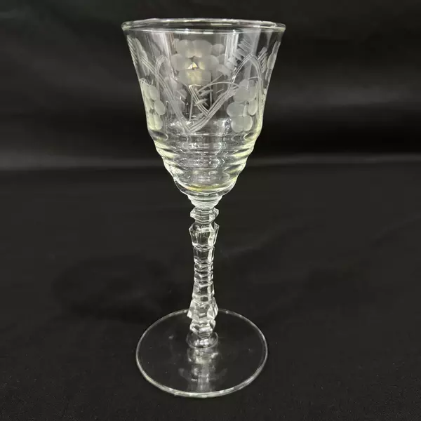 Vintage Rock Sharpe Halifax Crystal Wine Glass 6.75" Etched Floral Chip
