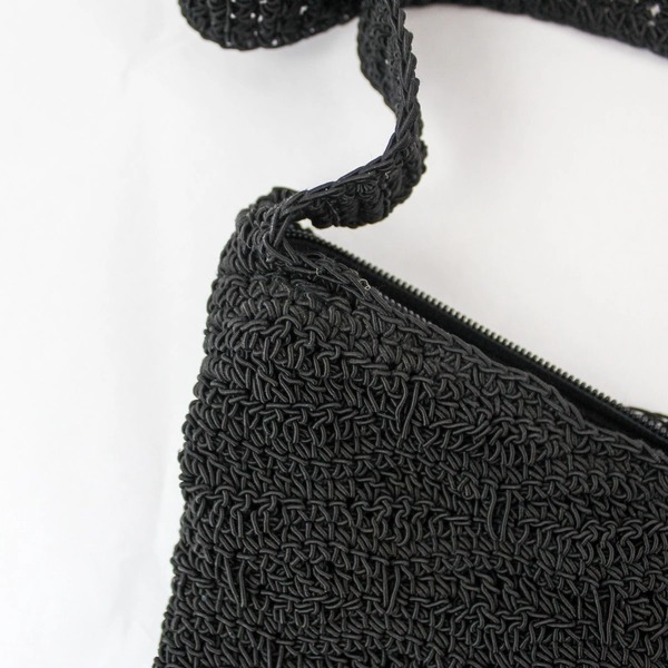 Carol D'Santi Black Crochet Crossbody Handbag Purse Zip Closure Pre-owned