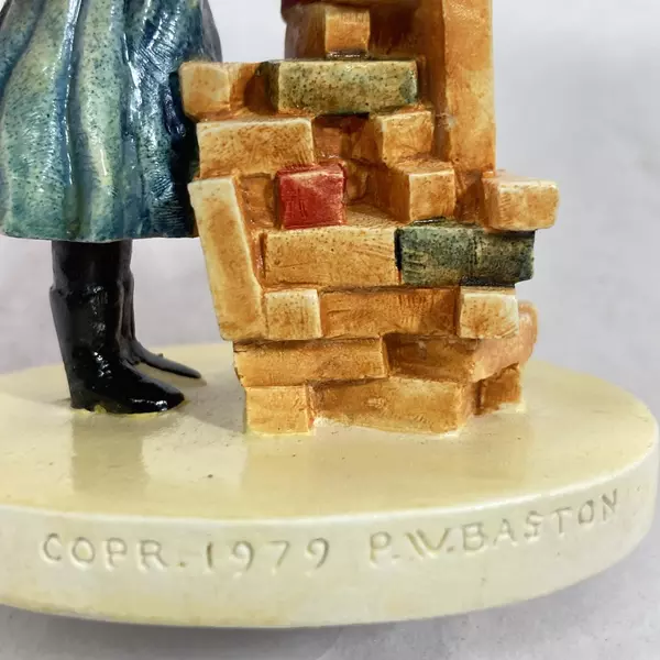 Vintage 1979 Sebastian Miniature "Building Days" Girl Figurine #5639/10,000