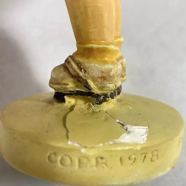 Vtg 1978 Sebastian Miniature Figurine Skating Girl 7792/10000 Repaired