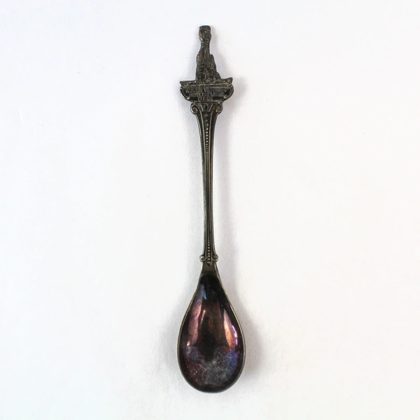 Queen Victoria Bryce National Park Vintage Souvenir Spoon 5.25" Collectible