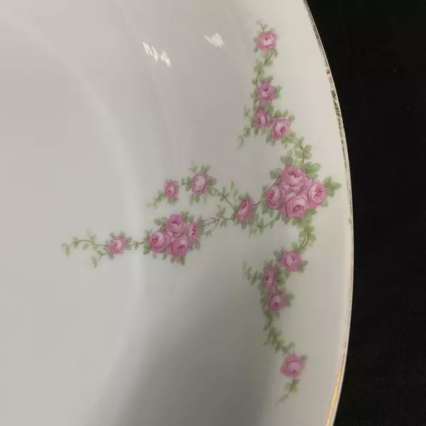 H&C Heinrich Rosalinda Pink Rose Vine Oval Vegetable Bowl 10.25"