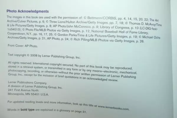 Roberto Clemente: A Life of Generosity Paperback 2008 Lerner Pre-owned Book