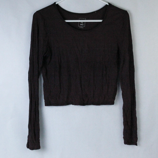 Me To We Women's XS Cropped Brown Long Sleeve Shirt - Pre-Owned, Discoloration