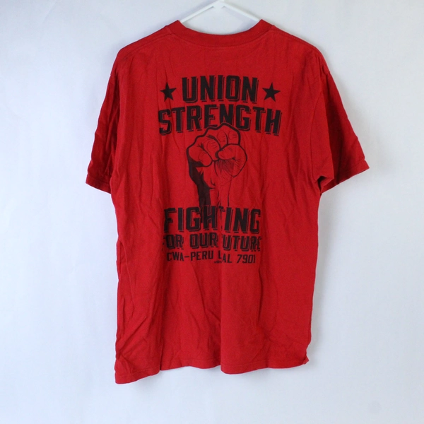 Union Line Peru Men's T-Shirt Size L Red Short Sleeve Union Strength Graphic Tee