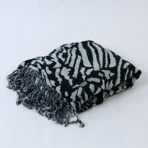 Chic Gray Black Animal Print Scarf Shawl Wrap with Fringe - Pre-Owned Fashion