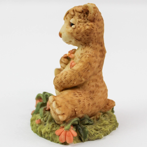 Westland Bear Figurine "She Loves Me Not" 3704 - Pre-Owned with Tiny Chip