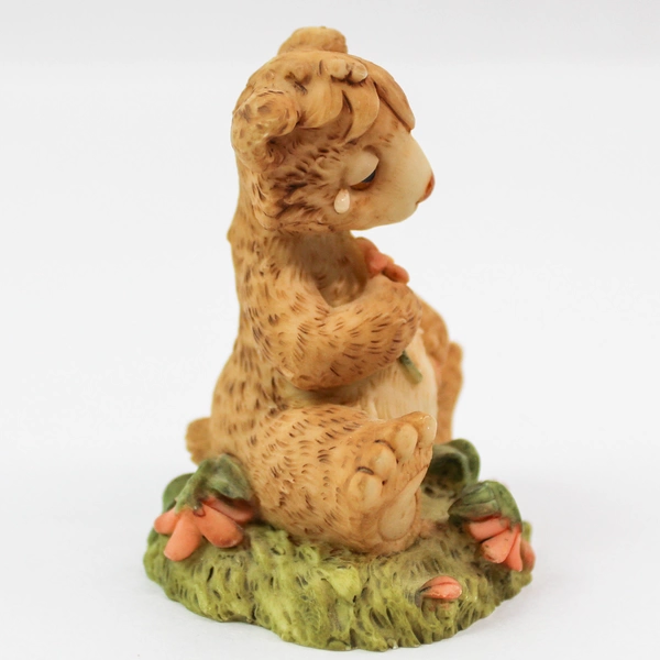 Westland Bear Figurine "She Loves Me Not" 3704 - Pre-Owned with Tiny Chip