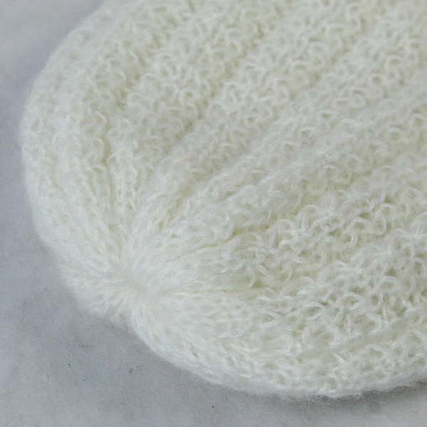 Ben Berger Women's Knit Hat White Cozy Acrylic Made in Japan Good Condition