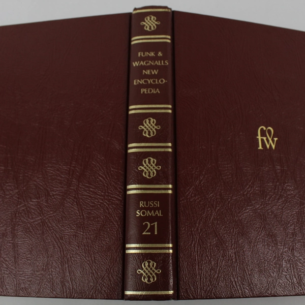 Vintage Funk & Wagnalls Encyclopedia Vol. 21 - Good Condition, Small Tear
