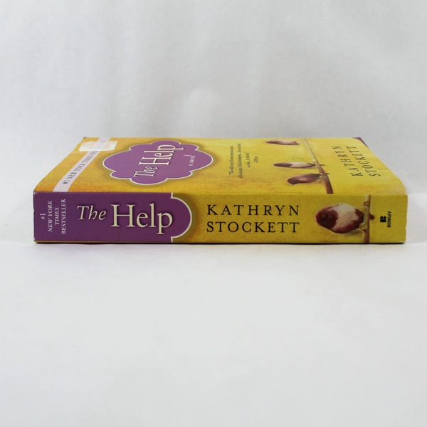 The Help by Kathryn Stockett, 2009 Berkley Paperback - Pre-Owned