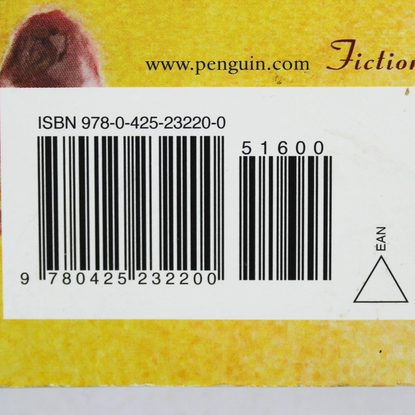 The Help by Kathryn Stockett, 2009 Berkley Paperback - Pre-Owned