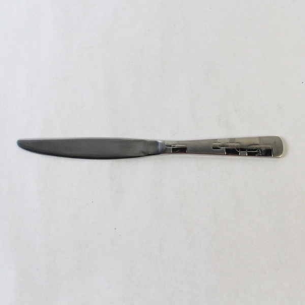 Lot of 4 Oneida Quadratic Dinner Knives Stainless Steel Satin Finish