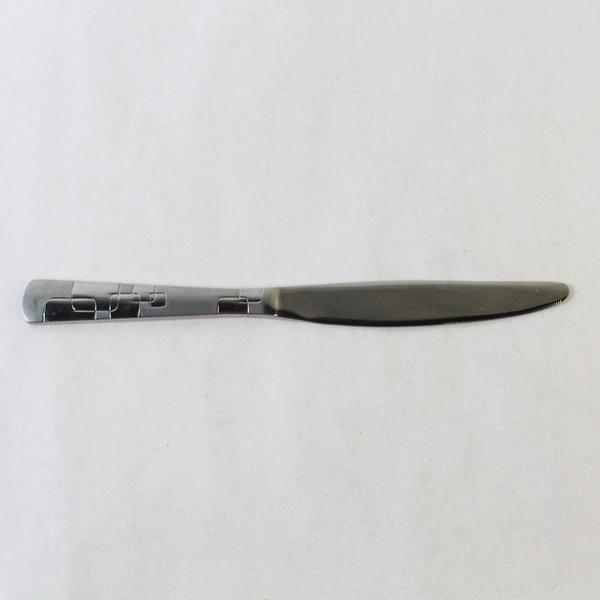 Lot of 4 Oneida Quadratic Dinner Knives Stainless Steel Satin Finish