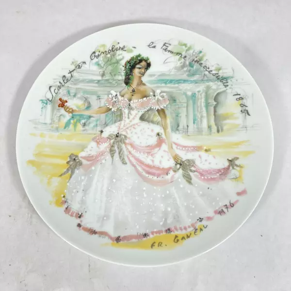 D'Arceau Limoges 1976 Collector Plate "Scarlet En Crinoline" - COA Included