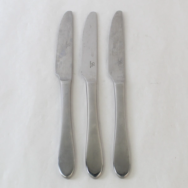 Set of 3 Robert Welch Meridian 18/10 Stainless Steel Serrated Dinner Knives