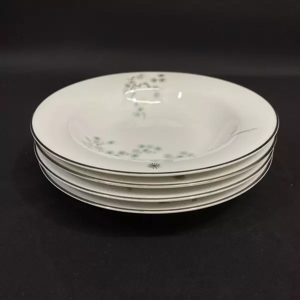 Set of 4 Vintage Noritake Pineville 5854 Soup Bowls White Platinum Rim 7.75 Inch