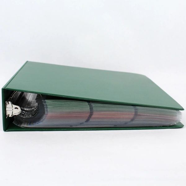 Lot 449 Baseball Cards 1990 Score All Different Griffey Jr. With Binder