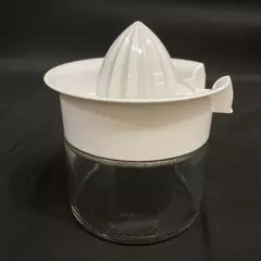 Manual White Plastic & Glass Citrus Juicer Squeezer for Lemon & Orange