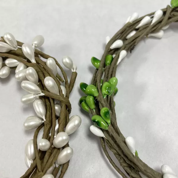 Lot of 4 Christmas House 9ft White Berry Garlands for Holiday Decor