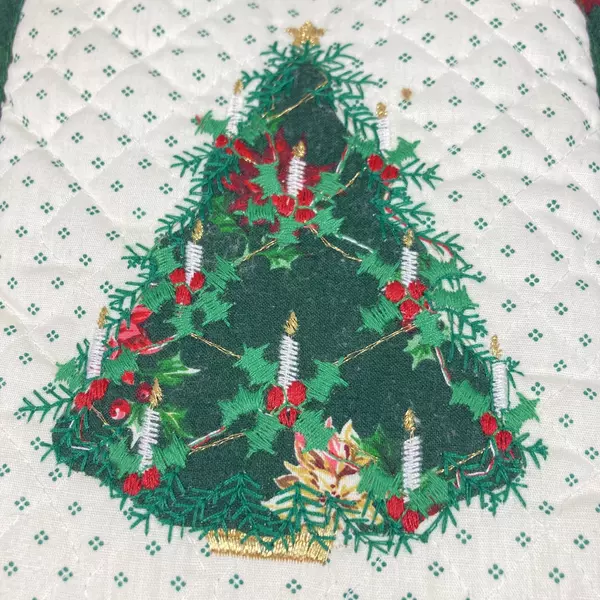 Cecil Saydah 4-Piece Christmas Tree Kitchen Dishtowel & Pot Holder Set