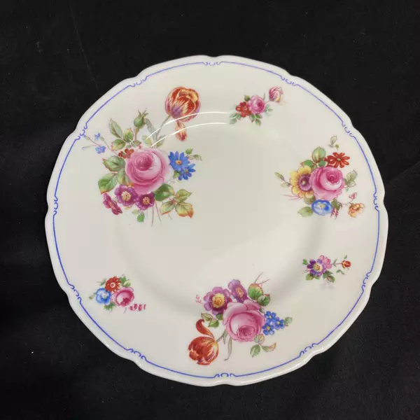 Set of 4 Royal Doulton The Bristol Bread Plates White Flowers Blue Line 6.25 In