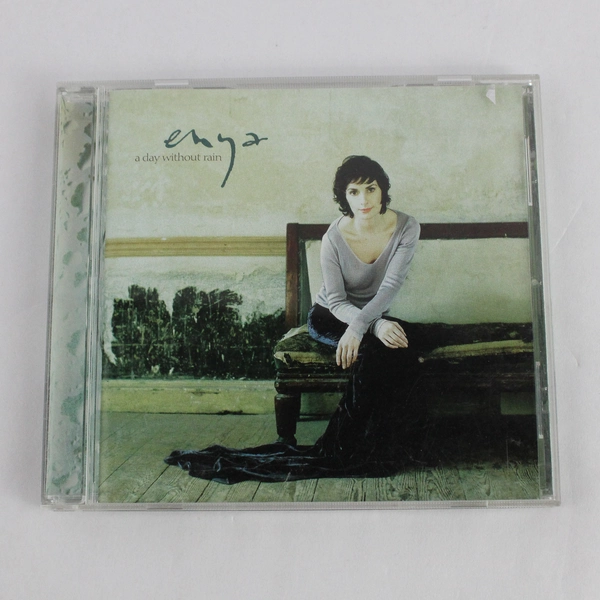 Enya A Day Without Rain CD 2000 Warner Music Pre-Owned - Mild Scratches