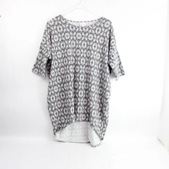 NWT LuLaRoe Gray Patterned Irma T-Shirt Tunic Women's Size Small